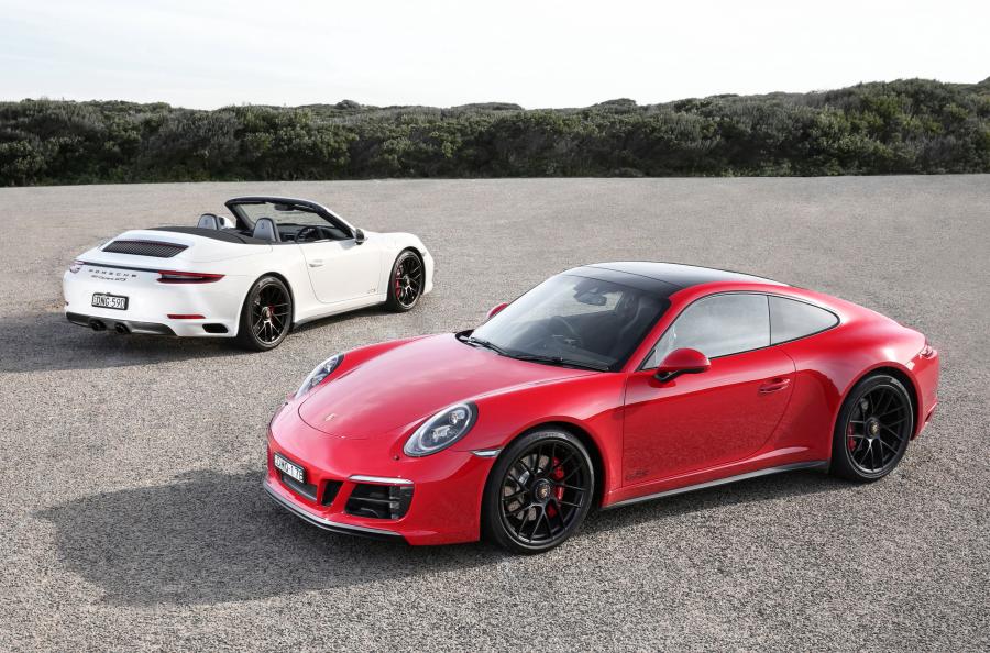  Porsche 911 Carrera GTS Cabriolet 2017 года  (AU) (фото 11 из 11)